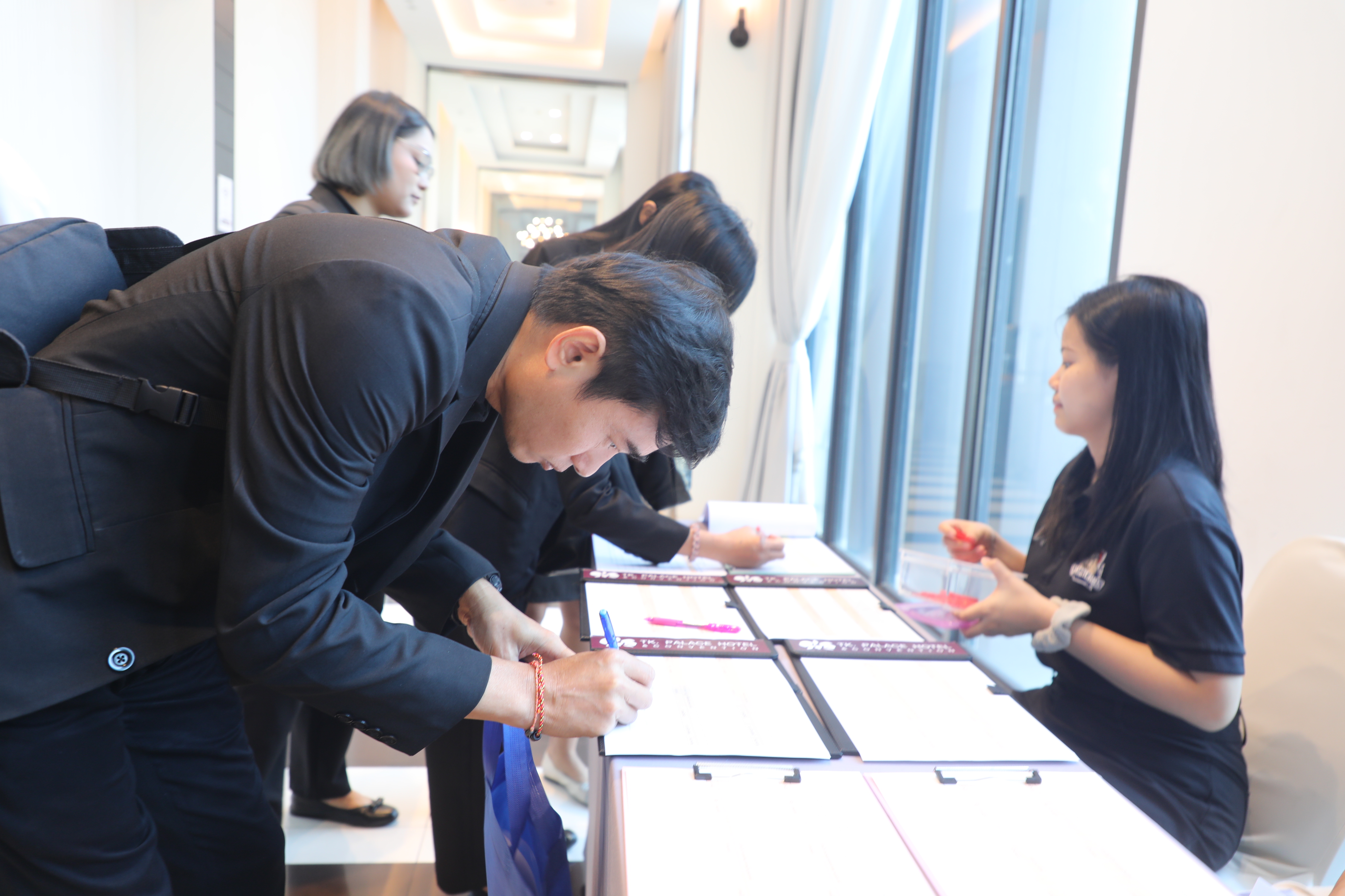 title - ส.ป.ก. ร่วมประชุมการนำเสนอรายงานติดตาม ตรวจสอบ และประเมินผลการใช้ที่ดินของประเทศไทยให้เหมาะสมกับสภาพที่ดินและศักยภาพที่ดิน ภาคตะวันออกเฉียงเหนือ